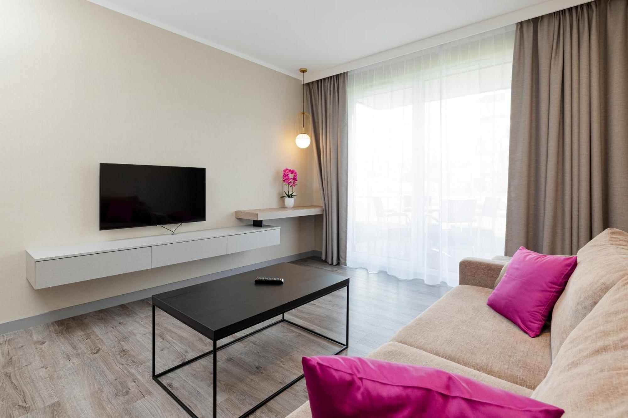 Perfect Holiday Apartments Bel Mare By Noclegi Renters Miedzyzdroje Exterior foto